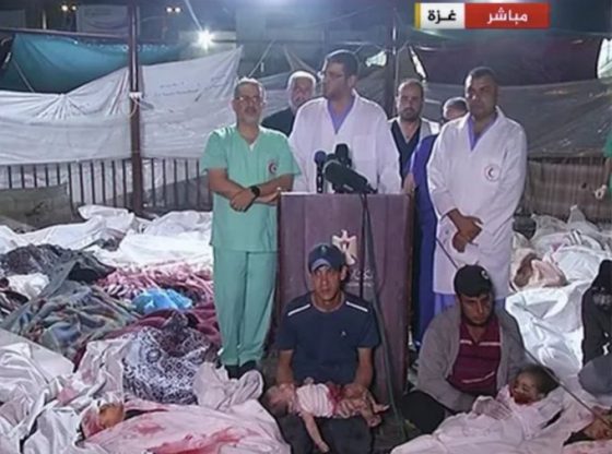 Israëlische luchtaanval doodt meer dan 500 mensen in Anglicaans ziekenhuis in Gaza